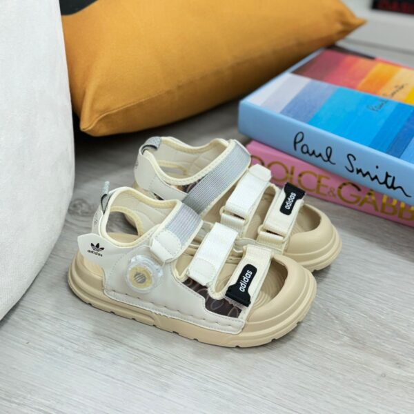 adidas sandalias niñas