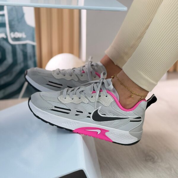 nike jam trainer sneakers 2025