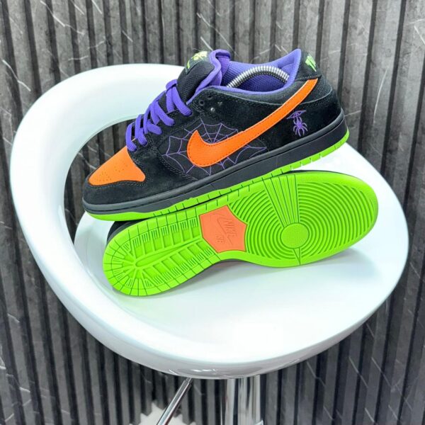 nike dunk low sneakers