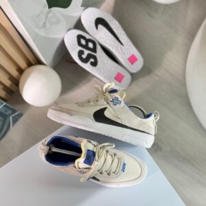 nike sb day one sneakers