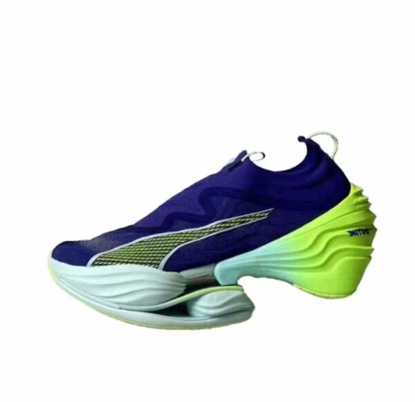 pma fast R8 nitro sneakers
